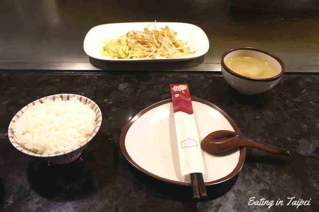 table set at Hulu Teppanyaki