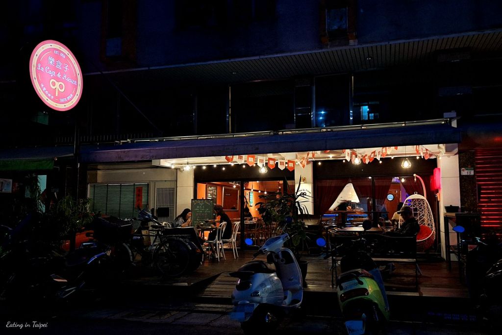 La Caja de Musica Spanish restaurant