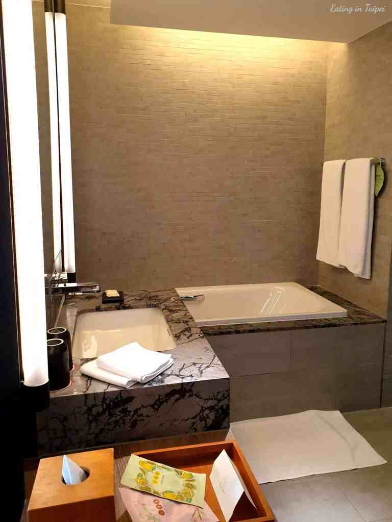 Silks Place Tainan deluxe room 3
